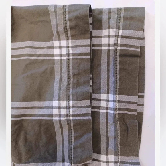 Tommy Hilfiger Custom Fit Grey and White  Plaid Short Sleeve Shirt Size XXL - Picture 4 of 8